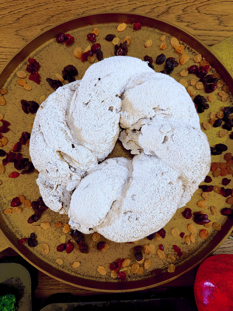 Stollen Wreath